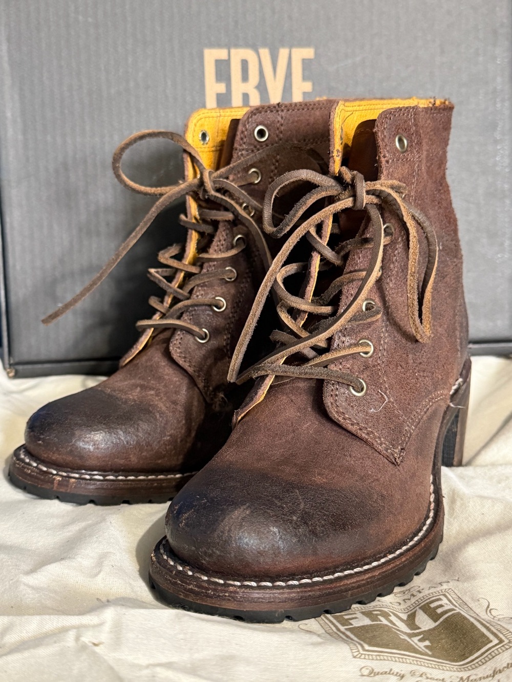 Women’s Frye Distressed Leather Boots “Sabrina” | Worn Once